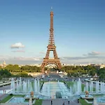 Splendid Apartment In The Heart Of The Chic 16Th