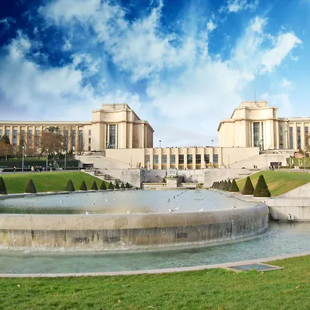 Appartamento Splendid In The Heart Of The Chic 16th Parigi